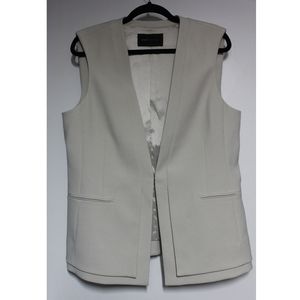 🌎BCBGMAXAZRIA~ "Eddie" cream vest (L)